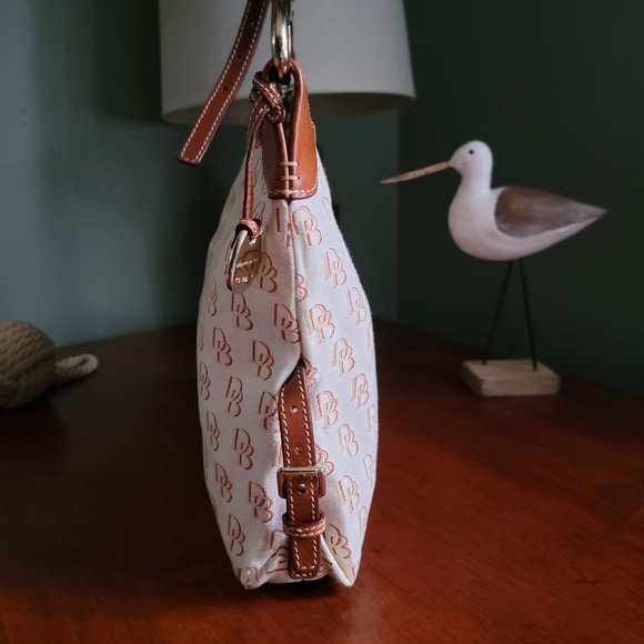 Dooney & Bourke Frederica Crossbody Cream & Brown Monogram w/ Tan Leather - Picture 5 of 16